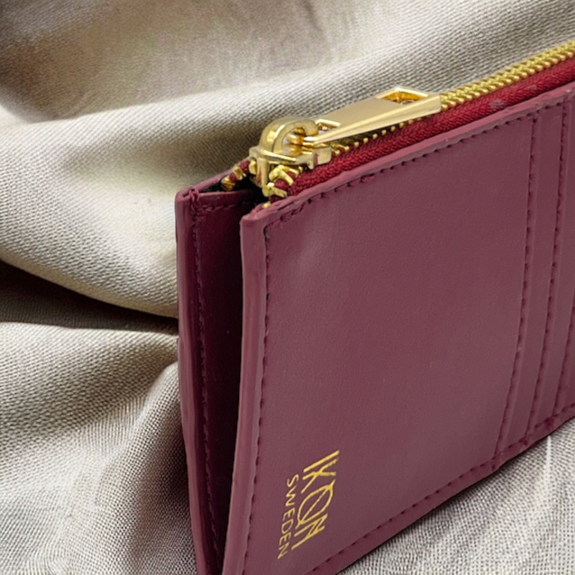 Wine Red Apple leather card holder